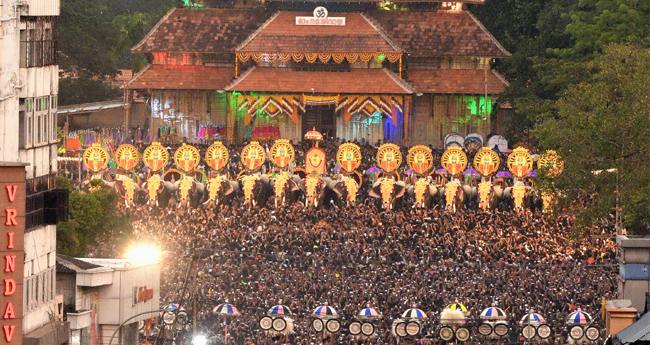 മ​ഹാ​പ്ര​വാ​ഹം, പൂ​രം