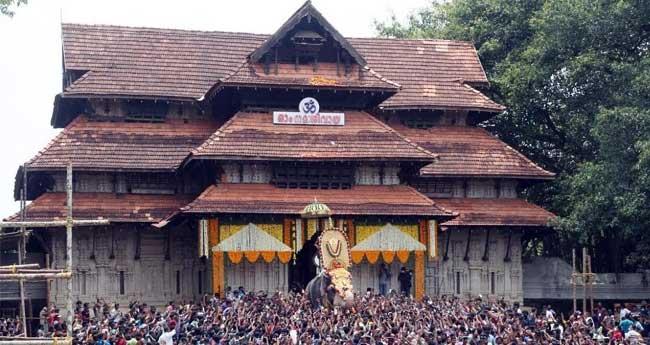 പൂ​രം വി​ളം​ബ​ര​ത്തി​ന് തി​ട​മ്പേ​റ്റാ​ൻ എ​റ​ണാ​കു​ളം ശി​വ​കു​മാ​ർ