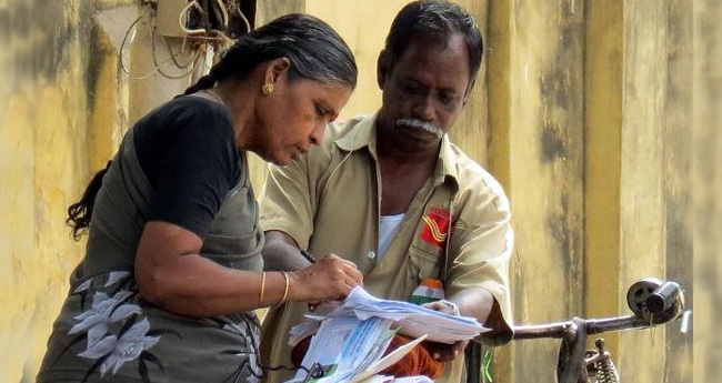 പ​ണം പോ​സ്റ്റ്മാ​ൻ  വീ​ട്ടി​ലെ​ത്തി​ക്കും;  ത​പാ​ൽ വ​കു​പ്പി​ന്  അ​നു​മ​തി