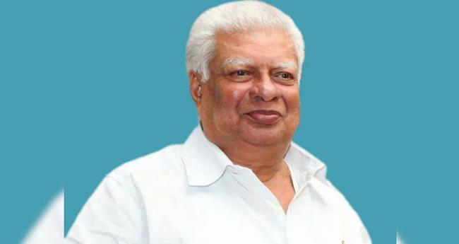 അ​ര​ങ്ങൊ​ഴി​ഞ്ഞ​ത് യു​ഡി​എ​ഫി​നെ പ്ര​തി​സ​ന്ധി ഘ​ട്ട​ങ്ങ​ളി​ല്‍ ന​യി​ച്ച മു​ന്ന​ണി പോ​രാ​ളി