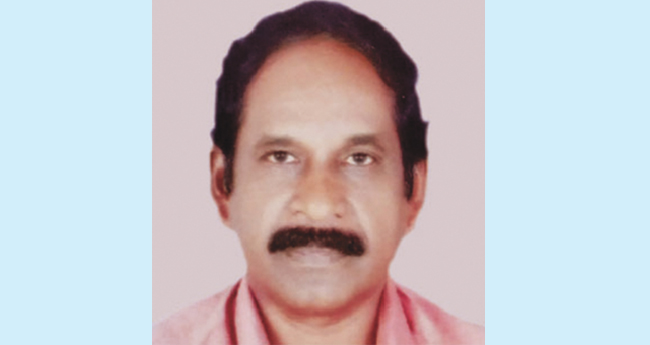 കാട്ടാനക്കൂട്ടത്തെ  തുരത്തുന്നതിനിടെ ഗൃഹനാഥൻ  കുഴഞ്ഞുവീണു മരിച്ചു