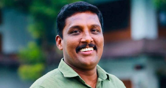 പി​എ​സ്‌​സി കോ​ഴ വി​വാ​ദ​ത്തി​ൽ ട്വി​സ്റ്റ്;പ്ര​മോ​ദി​ന് പ​ണം​ കൊ​ടു​ത്തി​ട്ടി​ല്ല,  പ​രാ​തി പ​റ​ഞ്ഞി​ട്ടി​ല്ലെ​ന്നും വ്യാ​പാ​രി