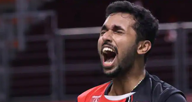 കോ​​വി​​ഡ​​ന​​ന്ത​​ര വേ​​ദ​​ന ക​​ട​​ന്ന്  പ്ര​​ണോ​​യ് ജ​​യം