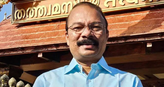സ്വർണപ്പാളി കൊടുത്തുവിടാൻ പാടില്ലായിരുന്നു: തിരുവിതാംകൂർ ദേവസ്വം ബോർഡ് പ്രസിഡന്‍റ്