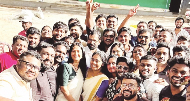 ‘ഓ​ണ​ത്തി​ന് എ​ന്ത് രാ​ഷ്ട്രീ​യം’; യൂ​ത്ത് കോ​ൺ​ഗ്ര​സ് ഓ​ണാ​ഘോ​ഷ​ത്തി​ൽ  അ​തി​ഥി​യാ​യി യു. പ്ര​തി​ഭ എംഎ​ൽഎ