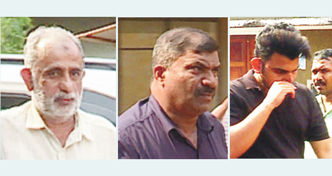 കാ​റ​ഡു​ക്ക സ​ഹ​ക​ര​ണ​സം​ഘം ത​ട്ടി​പ്പ്; മു​സ്‌‌​ലിം​ ലീ​ഗ് വാ​ര്‍​ഡ് മെം​ബ​ര്‍ അ​ട​ക്കം മൂ​ന്നു ​പേ​ര്‍ അ​റ​സ്റ്റി​ല്‍