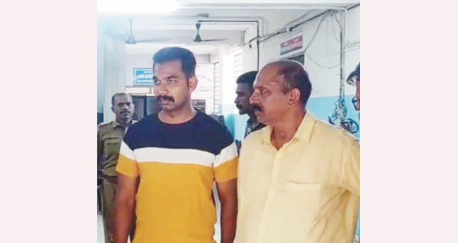 കോടികളുടെ തട്ടിപ്പ്: കരാട്ട് കുറീസ് ഉടമകൾ ക്രൈംബ്രാഞ്ചിന്‍റെ പിടിയിൽ