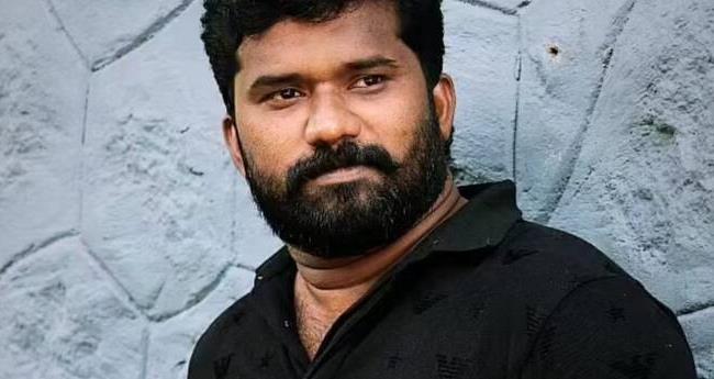 പ​ത്ത​നം​തി​ട്ട​യി​ൽ യു​വാ​വ് ബ​ന്ധു​വീ​ട്ടി​ൽ മ​രി​ച്ച​നി​ല​യി​ൽ; കൊ​ല​പാ​ത​ക​മെ​ന്ന് സം​ശ​യം