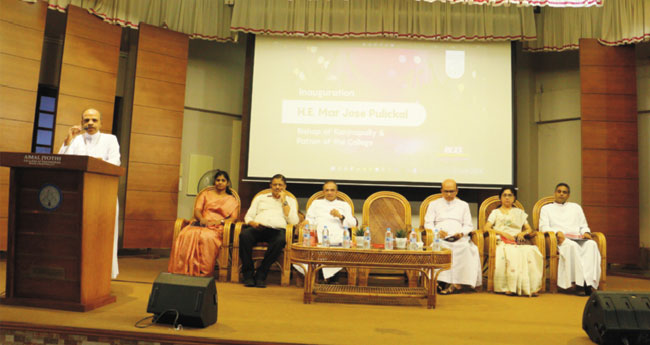 നൂതന സാങ്കേതിക വൈദഗ്ധ്യവും സ്വഭാവശുദ്ധിയും ഇന്നിന്‍റെ ആവശ്യം: മാർ ജോസ് പുളിക്കൽ