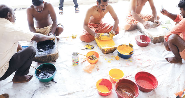 മ​നു​ഷ്യ​പ്പു​ലി​ക​ളു​ടെ നൃ​ത്തോ​ത്സ​വം;  തൃ​ശൂ​രി​ൽ ഇ​ന്നു പു​ലി​യി​റ​ക്കം