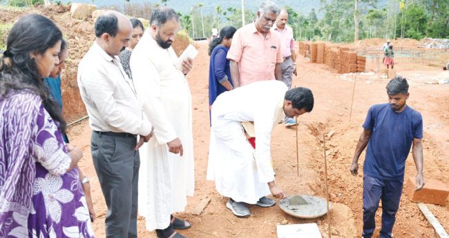 പു​ഞ്ചിരി​മ​ട്ടം ദു​ര​ന്തം: 10 വീ​ടു​കൾ നി​ർ​മിക്കാൻ  എ​റ​ണാ​കു​ളം- അ​ങ്ക​മാ​ലി അ​തി​രൂ​പ​ത