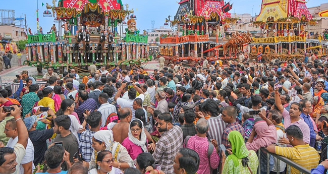 പുരി അപകടം: അന്വേഷിക്കാൻ പ്രത്യേകസമിതി