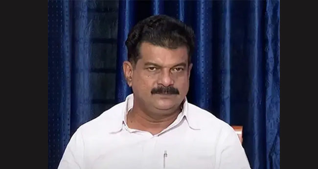 ര​ഹ​സ്യ​ങ്ങ​ള്‍ ചോ​ര്‍​ത്തി: അ​ന്‍​വ​റി​നെ​തി​രാ​യ കേ​സ് തീ​വ്ര​വാ​ദ വി​രു​ദ്ധ സ്‌​ക്വാ​ഡ്  ഡി​ഐ​ജി അ​ന്വേ​ഷി​ക്കും