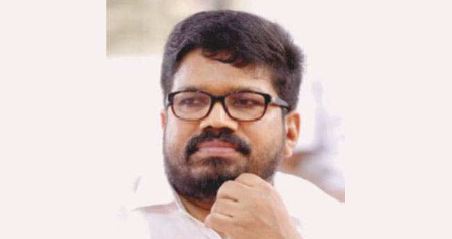 പി​ണ​റാ​യി​യെ സൂ​ര്യ​നോ​ട് ഉ​പ​മി​ച്ച് കെ.​കെ. രാ​ഗേ​ഷി​ന്‍റെ കു​റി​പ്പ്