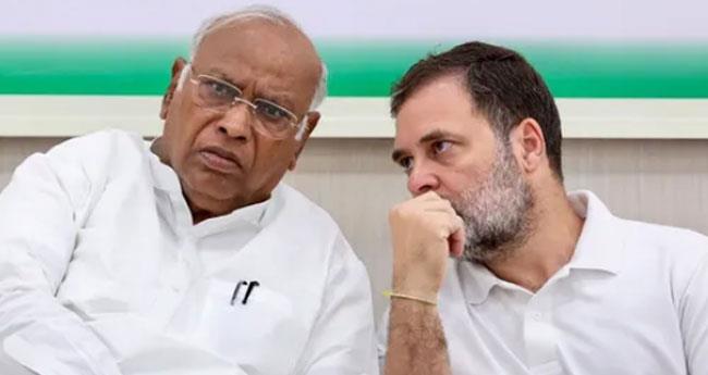 ചെ​ങ്കോ​ട്ട​യി​ലെ സ്വാ​ത​ന്ത്ര്യ​ദി​നാ​ഘോ​ഷ​ത്തി​ല്‍ പ​ങ്കെ​ടു​ക്കാ​തെ രാ​ഹു​ലും ഖാ​ര്‍​ഗെ​യും; വി​മ​ർ​ശി​ച്ച് ബി​ജെ​പി
