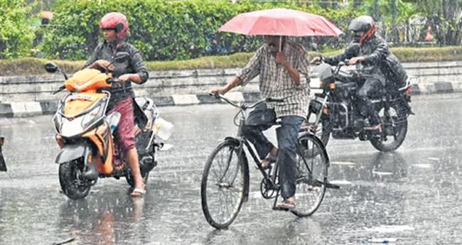 പ​ത്ത​നം​തി​ട്ട​ ജില്ലയി​ൽ റെ​ഡ് അ​ല​ർ​ട്ട് ; രാ​ത്രി​യാ​ത്ര നി​രോ​ധി​ച്ചു