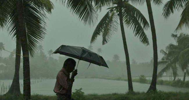 തീവ്രമഴ; അ​ഞ്ചു ജി​ല്ല​ക​ളിൽ റെ​ഡ് അ​ല​ർ​ട്ട്