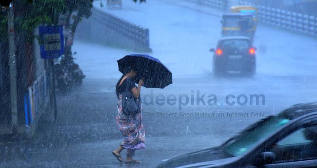 വേ​ന​ൽ മ​ഴ തു​ട​രും; ചൂ​ടി​ന് നേ​രി​യ ശ​മ​നം