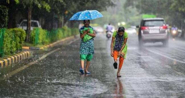 ക​ണ​ക്കു തി​ക​യ്ക്കാ​നാ​വാ​തെ കാ​ല​വ​ർ​ഷം;  ജൂ​ണിൽ  റി​ക്കാ​ർ​ഡ് കു​റ​വ്