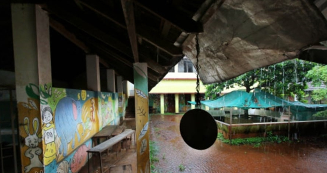 മ​ഴ: തി​രു​വ​ന​ന്ത​പു​രം, കൊ​ല്ലം ജി​ല്ല​ക​ളി​ലെ വി​ദ്യാ​ഭ്യാ​സ സ്ഥാ​പ​ന​ങ്ങ​ൾ​ക്ക് അ​വ​ധി
