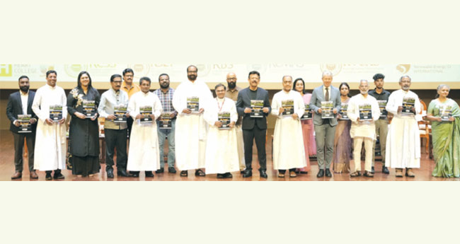 വ്യ​വ​സാ​യ- വി​ദ്യാ​ഭ്യാ​സ സ​മ്മേ​ള​നം ന​ട​ത്തി