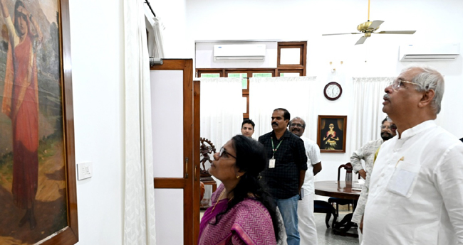 ഇനി രാ​ജ്ഭ​വ​നി​ലെ സ​മ്മാ​ന​ങ്ങ​ൾ ജ​ന​ങ്ങ​ൾ​ക്കും കാ​ണാം