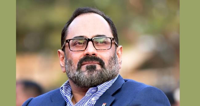 എ​ല്‍​ഡി​എ​ഫും യു​ഡി​എ​ഫും ത​മ്മി​ല്‍ വ്യ​ത്യാ​സ​വു​മി​ല്ലെ​ന്ന് രാ​ജീ​വ് ച​ന്ദ്ര​ശേ​ഖ​ര്‍