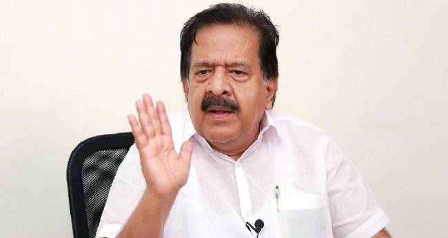 മ​ന്ത്രി പ​റ​ഞ്ഞ ക​ണ​ക്ക് മാ​ത്ര​മേ ത​രൂ​രി​ന് കി​ട്ടി​ക്കാ​ണൂ; പൂ​ട്ടി​പ്പോ​യ വ്യ​വ​സാ​യ​ങ്ങ​ളാ​ണ് കേ​ര​ള​ത്തി​ല്‍ കൂ​ടു​ത​ല്‍: ചെ​ന്നി​ത്ത​ല