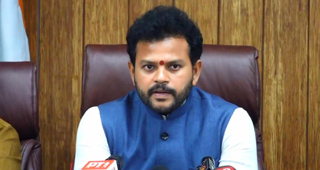 എട്ട് ഡ്രീംലൈനർ വിമാനങ്ങളുടെ സുരക്ഷാ  പരിശോധന പൂർത്തിയായി: വ്യോമയാന മന്ത്രി