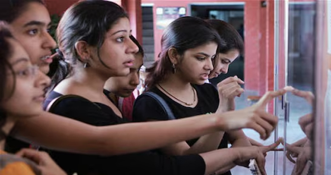പ്ല​സ് ടു, ​വി​എ​ച്ച്എ​സ്ഇ ഫ​ലം 21ന്
