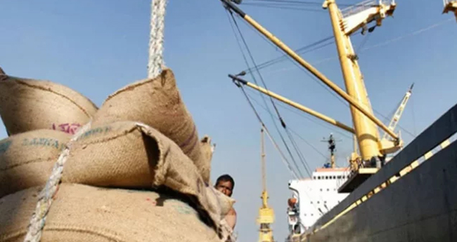 10,000 ടൺ അരി ബംഗ്ലാദേശിലെത്തി