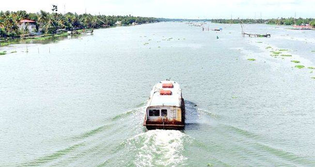 കോ​​വ​​ളം-​​ബേ​​ക്ക​​ൽ  ജ​​ല​​പാ​​ത: ആ​​ദ്യ​​ഘ​​ട്ടം  ഒ​​ക്ടോ​​ബ​​റി​​ൽ