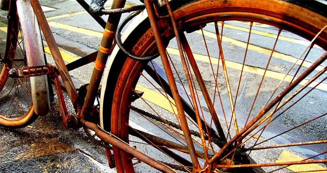 38 വ​ർ​ഷം കാ​ണാ​മ​റ​യ​ത്ത്; കെ​ജി​എ​ഫി​ലെ സൈ​ക്കി​ൾ ക​ള്ള​ൻ ഒ​ടു​വി​ൽ പി​ടി​യി​ൽ