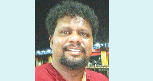 ഗു​രു​ജ്യോ​തി ക​ലാ​ര​ത്ന പു​ര​സ്കാ​രം സാ​ബു ആ​ര​ക്കു​ഴ​യ്ക്ക്