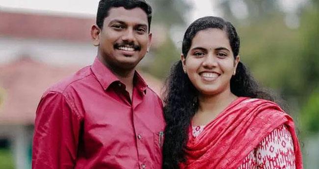 മേ​യ​ര്‍ ആ​ര്യ രാ​ജേ​ന്ദ്ര​നും സ​ച്ചി​ന്‍ ദേ​വ് എം​എ​ല്‍​എ​യും ഇ​നി "മാ​താ​പി​താ​ക്ക​ള്‍'