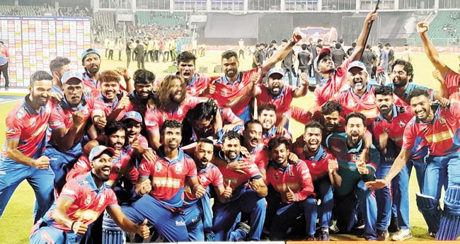 പ്ര​ഥ​മ കേ​ര​ള ക്രി​ക്ക​റ്റ് ലീ​ഗ് ട്രോ​ഫി​യി​ൽ മു​ത്ത​മി​ട്ട് കൊ​ല്ലം സെ​യ്‌‌​ലേ​ഴ്സ്