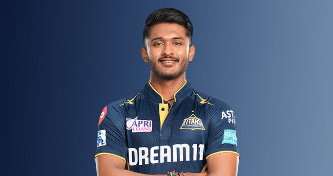 ഓ​​​​റ​​​​ഞ്ച് ക്യാ​​​​പ് ഉ​​​​റ​​​​പ്പി​​​​ച്ച് സാ​​​​യ് സു​​​​ദ​​​​ർ​​​​ശ​​​​ൻ; പ​​​​ർ​​​​പ്പി​​​​ൾ ക്യാ​​​​പ്പി​​​​നാ​​​​യി ര​​ണ്ടു പേ​​​​ർ