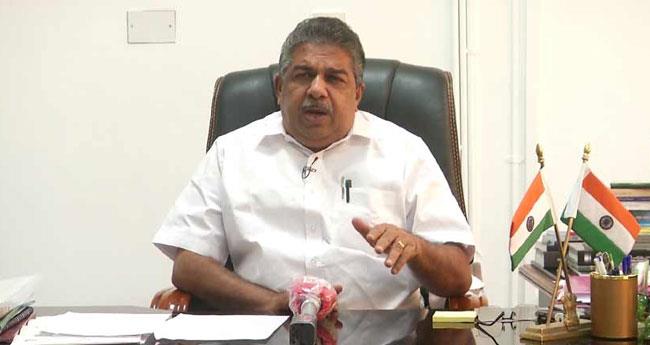 ച​ല​ച്ചി​ത്ര അ​ക്കാ​ദ​മി ചെ​യ​ര്‍​മാ​നെ​തി​രാ​യ പ​രാ​തി; നി​ല​പാ​ട് തി​രു​ത്തി മ​ന്ത്രി സ​ജി ചെ​റി​യാ​ന്‍