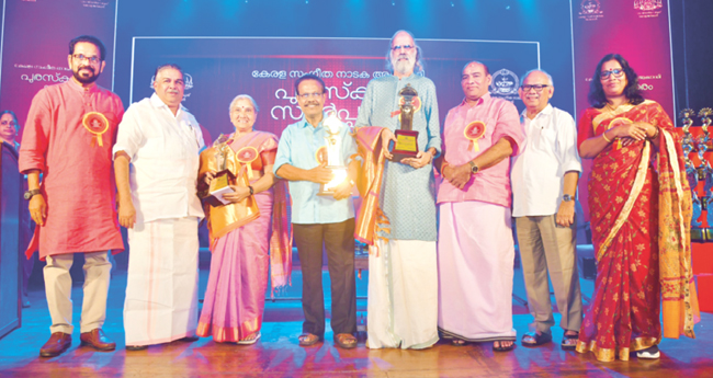 സം​ഗീ​ത നാ​ട​ക അ​ക്കാ​ദ​മി മ്യൂ​സി​യം  പൂ​ർ​ത്തി​യാ​ക്കാ​ൻ പി​ന്തു​ണ ന​ൽ​കും: മ​ന്ത്രി