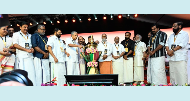 “ശ​ബ​രി​മ​ല മ​താ​തീ​ത  ആ​ത്മീ​യ​ത​യു​ടെ  ആ​രാ​ധ​നാ​ല​യം”
