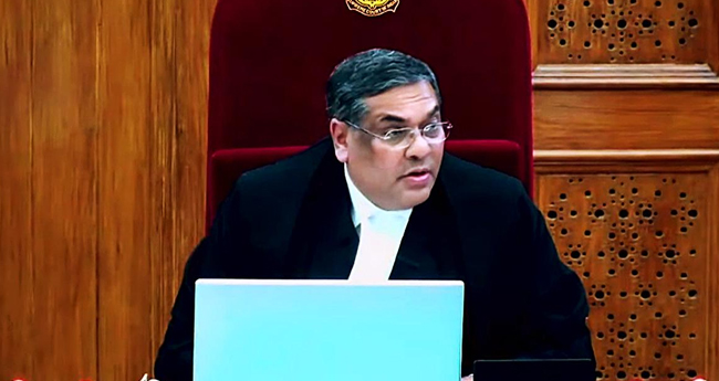 സ്വവർഗ വിവാഹം:  ജസ്റ്റീസ് സഞ്ജീവ് ഖന്ന പിന്മാറി