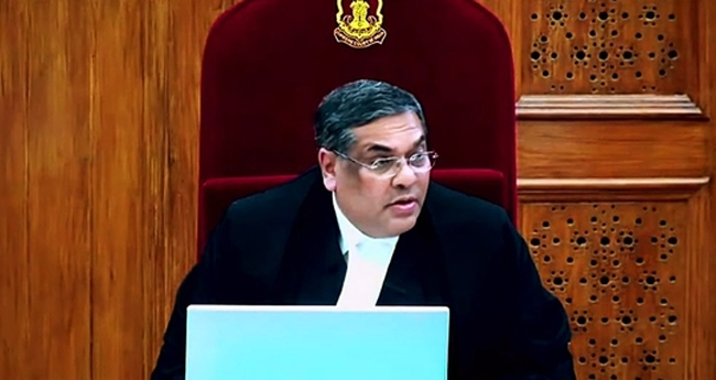 വഖഫ് നിയമ ഭേദഗതിക്കെതിരായ ഹർജികൾ ഇന്നു പരിഗണിക്കും
