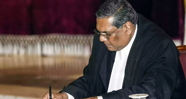 വഖഫ് ഭേദഗതി നിയമം: ഹർജികൾ പുതിയ ബെഞ്ച് പരിഗണിക്കും