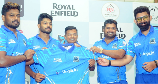 ജ്യേ​​​ഷ്ഠ​​​നു കീ​​​ഴി​​​ൽ ക​​​ളി​​​ക്കാ​​​ൻ ക​​​ഴി​​​യു​​​ന്ന​​​ത് അം​​​ഗീ​​​കാ​​​രം: സ​​​ഞ്ജു