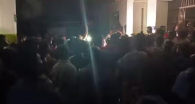 എ​സ്എ​ടി ആ​ശു​പ​ത്രി​യി​ലെ വൈ​ദ്യു​തി മു​ട​ക്കം; ഉ​ദ്യോ​ഗ​സ്ഥ​ർ​ക്കെ​തി​രെ ന​ട​പ​ടി