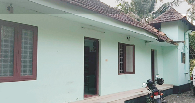 അടിമുടി ദുരൂഹത