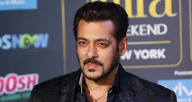 വി​ധി വി​ധി​പോ​ലെ; ത​ത്വചി​ന്ത​ക​നാ​യി സ്റ്റൈ​ൽ​മാ​ൻ സ​​​​ൽ​​​​മാ​​​​ൻ ഖാ​ൻ