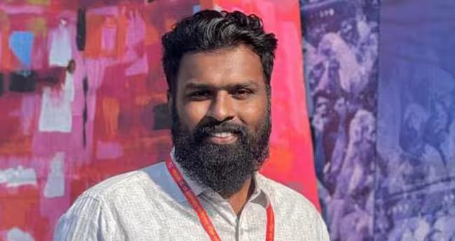 ഗ​വ​ർ​ണ​റെ ത​ട​ഞ്ഞ കേ​സി​ലെ പ്ര​തി; എ​സ്എ​ഫ്ഐ നേ​താ​വി​ന് സി​ൻ​ഡി​ക്കേ​റ്റ് അം​ഗ​മാ​യി നി​യ​മ​നം