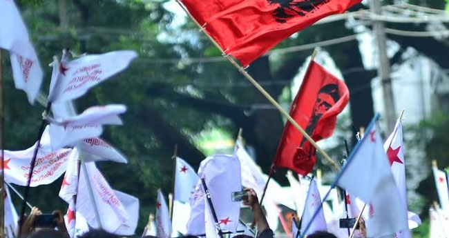 അ​പ്ര​തീ​ക്ഷി​ത തി​രി​ച്ച​ടി​യി​ൽ പ​ക​ച്ച്  എ​സ്എ​ഫ്ഐ, ശു​ഭ​പ്ര​തീ​ക്ഷ​യോ​ടെ കെ​എ​സ്‌​യു