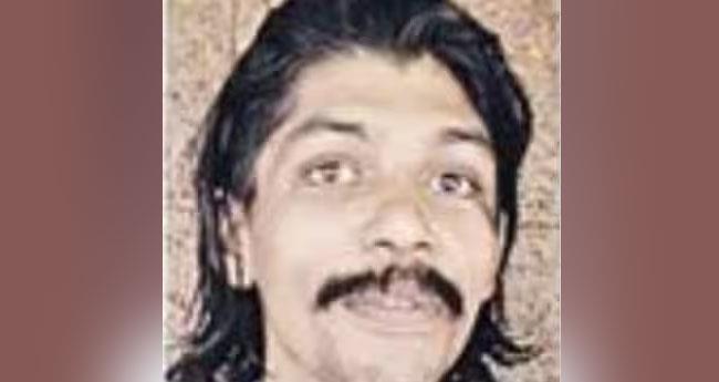 ച​ന്ദ​ന​മ​രം മോ​ഷ്ടി​ച്ച കേ​സി​ല്‍ ജാ​മ്യ​ത്തി​ലി​റ​ങ്ങി മു​ങ്ങി​യ പ്ര​തി പി​ടി​യി​ല്‍
